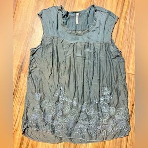 Medium Monoreno Crochet Tank